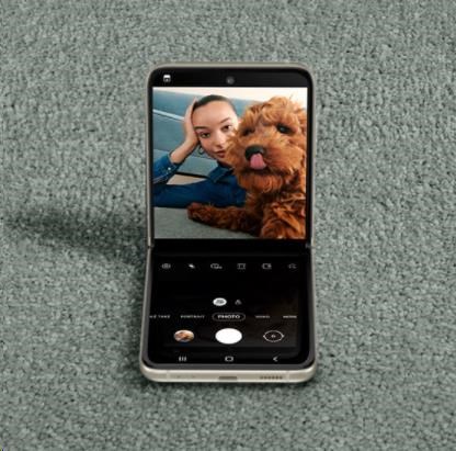 Samsung Galaxy Z Flip3 5G 256GB Cream - obrázek č. 4