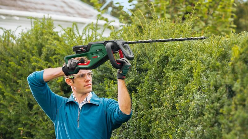 Bosch Universal HedgeCut 18V-50, 0600849K00 - obrázek č. 0