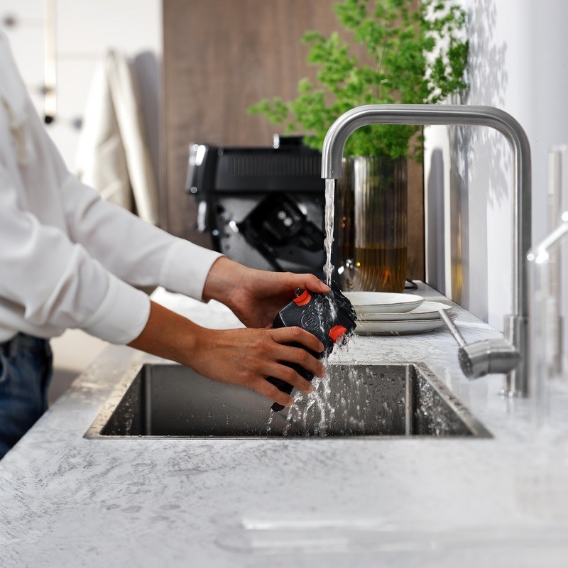 DeLonghi Magnifica Start ECAM 220 21 B spařovací jednotka
