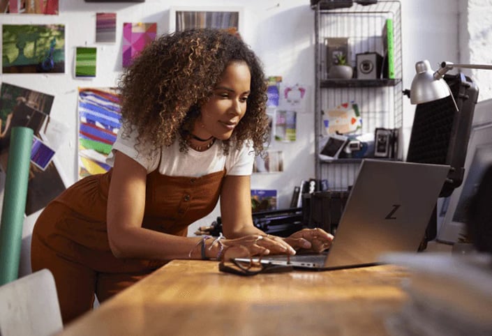 HP ZBook Studio 16 G9, stříbrná (62U04EA) - obrázek č. 2