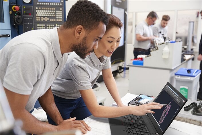 Lenovo ThinkPad P15v Gen 3 (21EM0016CK) - obrázek č. 1